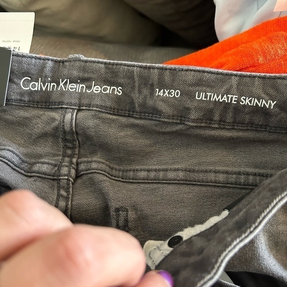 NWT ultimate skinny Calvin Klein 14 x 30 jeans - Picture 2 of 4